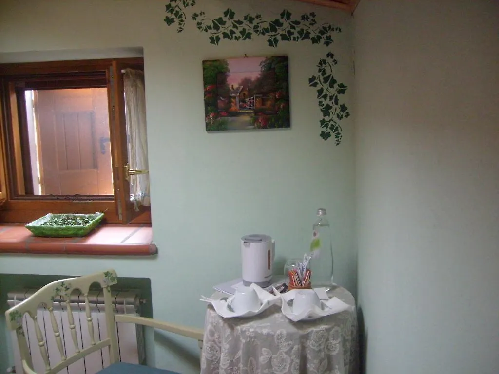 Farm Stay Agriturismo La Borgaccia Baiso