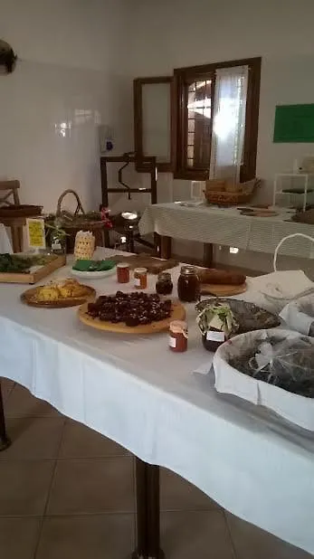 Farm Stay Agriturismo La Borgaccia Baiso Italy